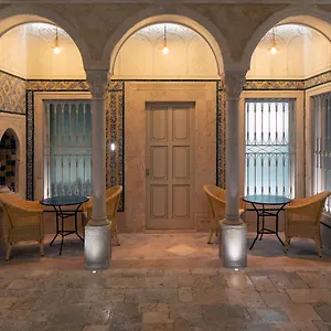 dar-dorra.tunis-best-hotels.com/